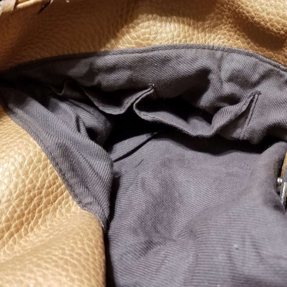 COPY - Golden Tan Shoulder Bag - Picture 10 of 16